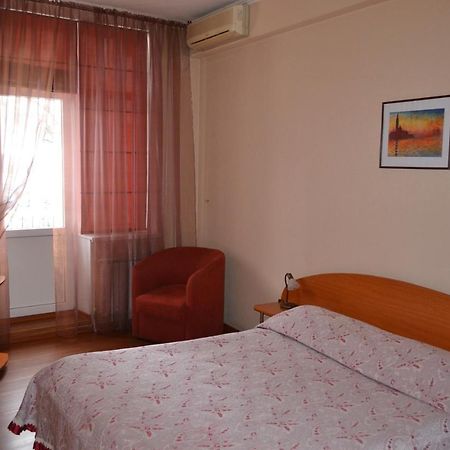 Apartments On Negruzzi 6/2 Κισινάου Εξωτερικό φωτογραφία
